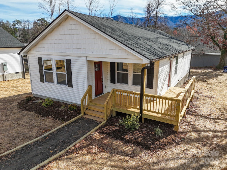 21 Avena St Black Mountain, NC 28711