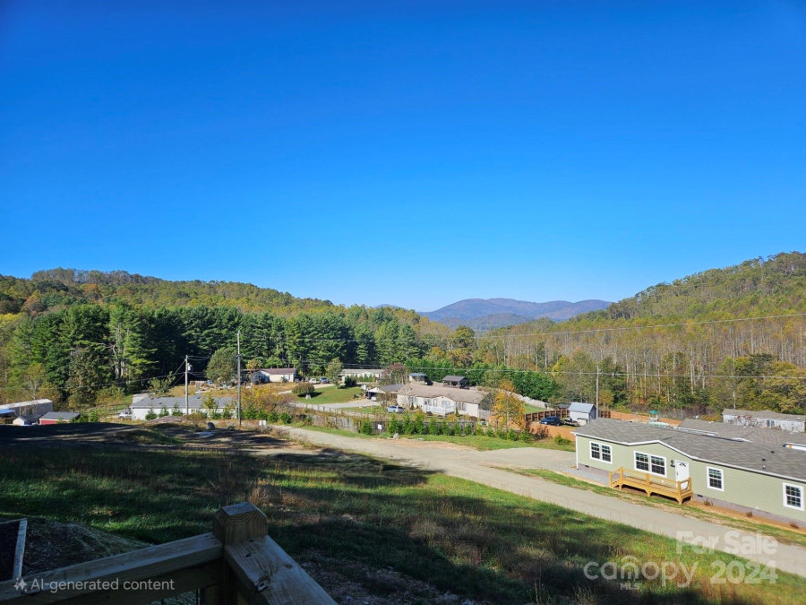 98 Whisper Mountain Rd Hendersonville, NC 28792