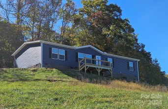 98 Whisper Mountain Rd Hendersonville, NC 28792