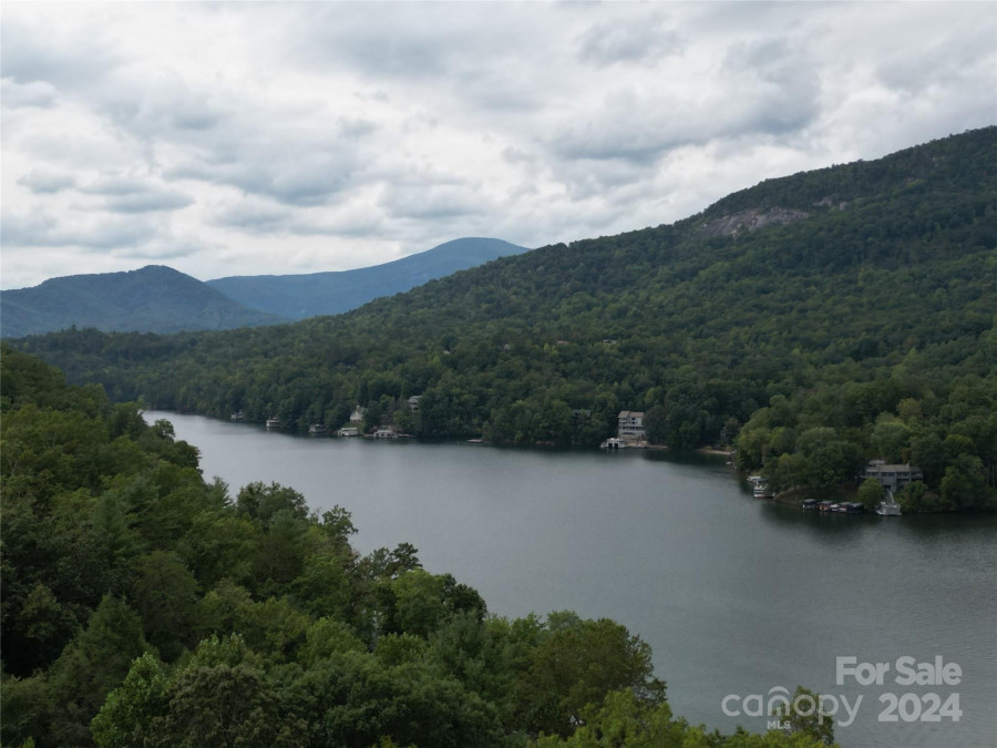 202 Hillview Dr Lake Lure, NC 28746