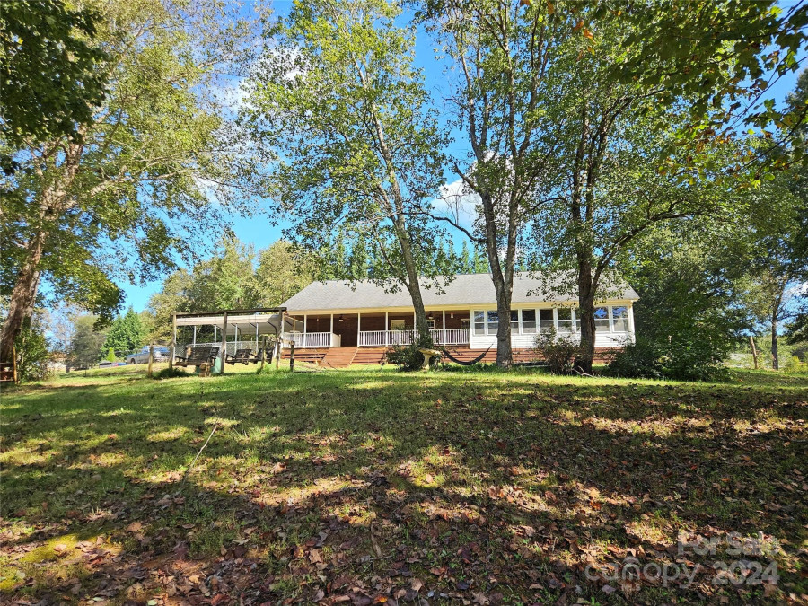 4876 Ritchie Rd Lincolnton, NC 28092