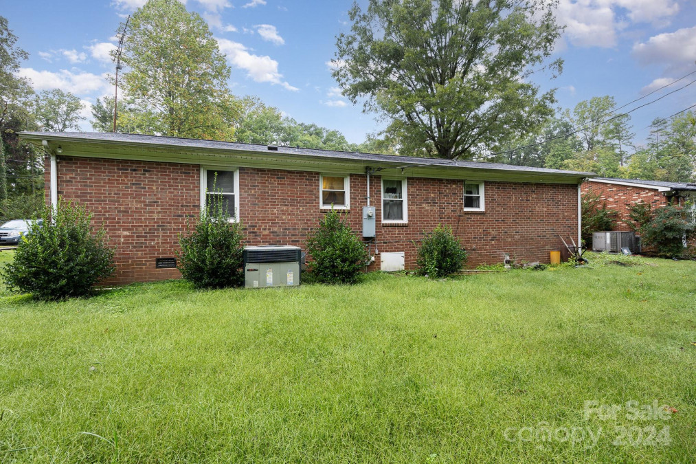 1122 Laurel St Salisbury, NC 28144