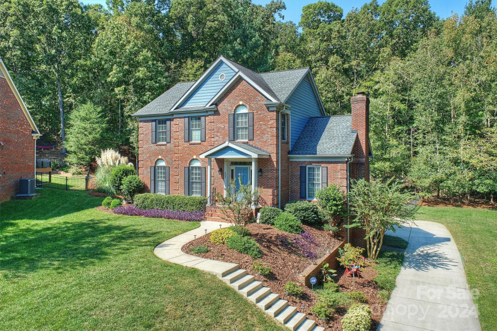 205 Rosedale Ln Matthews, NC 28105