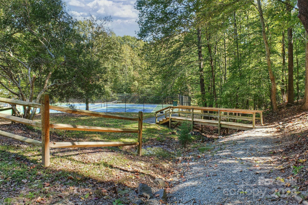 205 Rosedale Ln Matthews, NC 28105