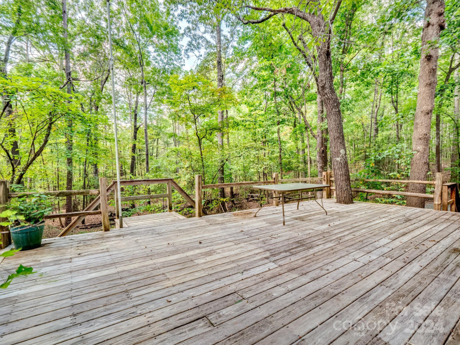 5082 Mount Carmel Rd Heath Springs, SC 29058