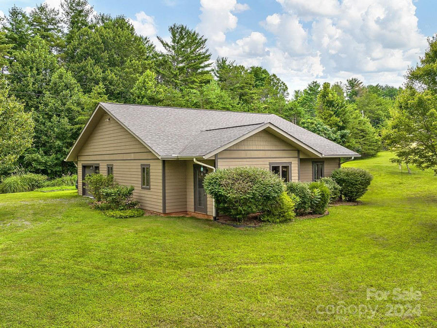 184 Upper White Oak Rd Mars Hill, NC 28754