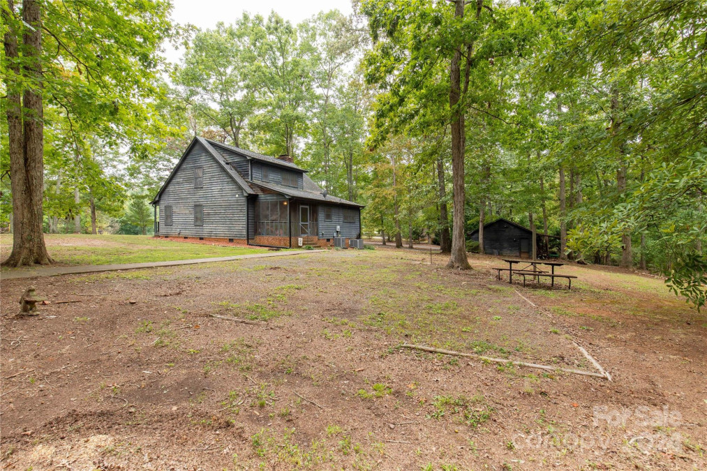 3282 Henry Knob Rd Clover, SC 29710