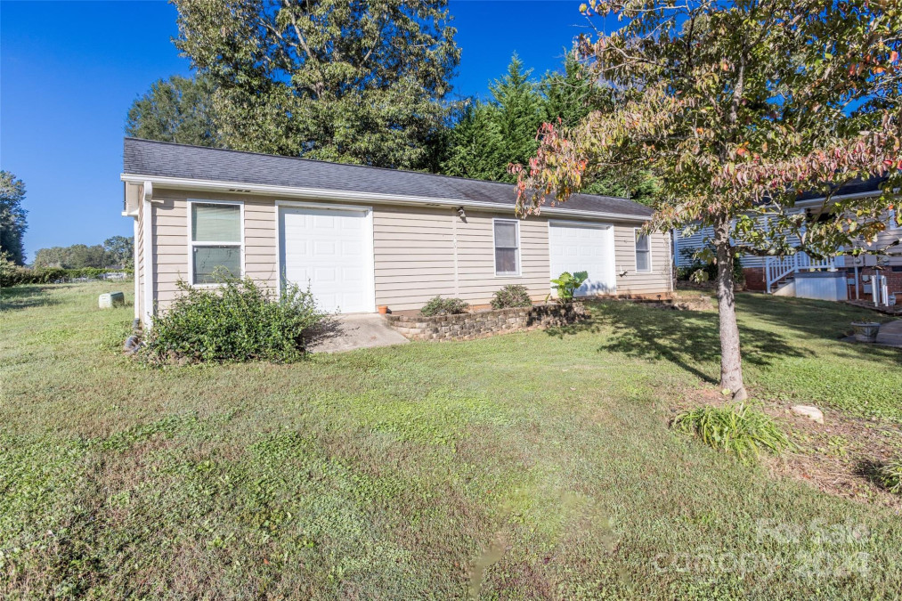 2075 Pine Needle Ct Gastonia, NC 28056