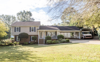 2075 Pine Needle Ct Gastonia, NC 28056