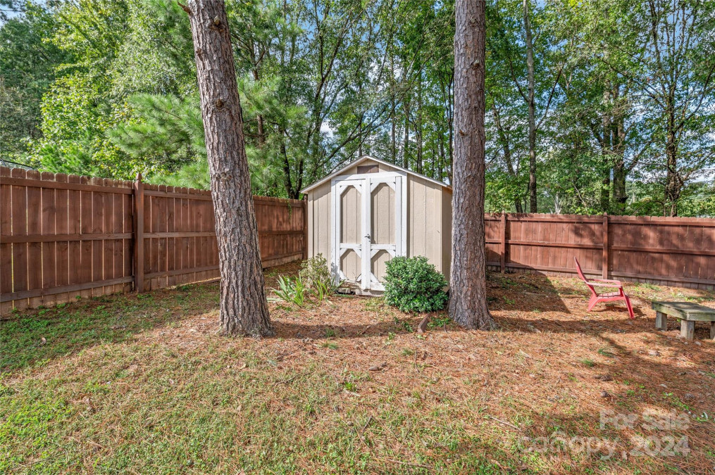 2414 Coatsdale Ln Matthews, NC 28104