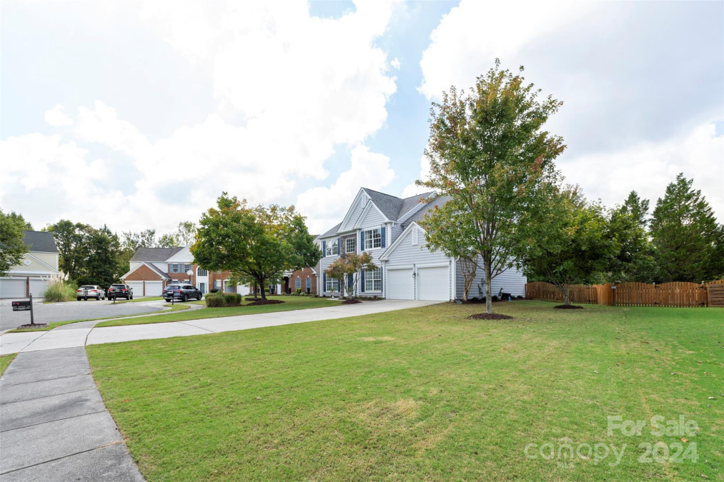 7623 Rathburn Ln Charlotte, NC 28277