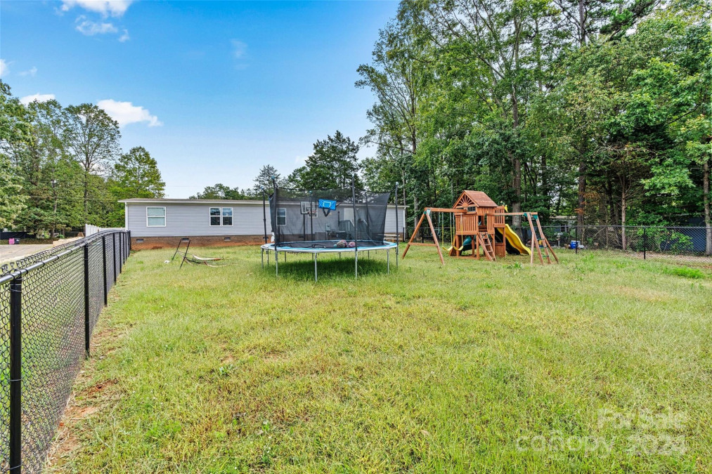 7686 Hickory Creek Dr Denver, NC 28037