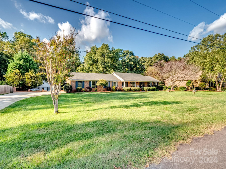 12701 Hashanli Pl Matthews, NC 28105