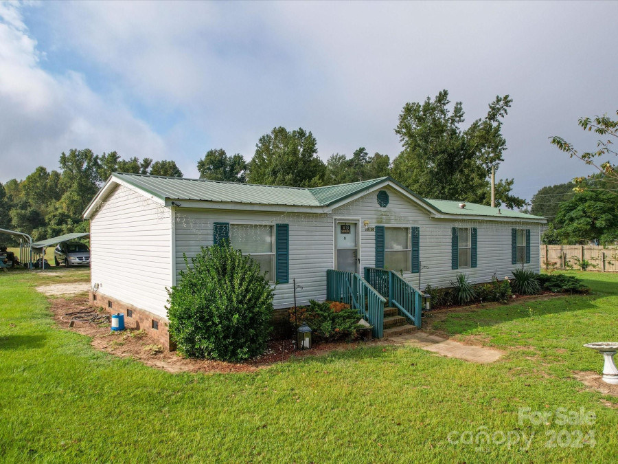 20100 Lee Ln Laurinburg, NC 28352