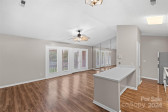 6166 Meadow Rose Ln Charlotte, NC 28215