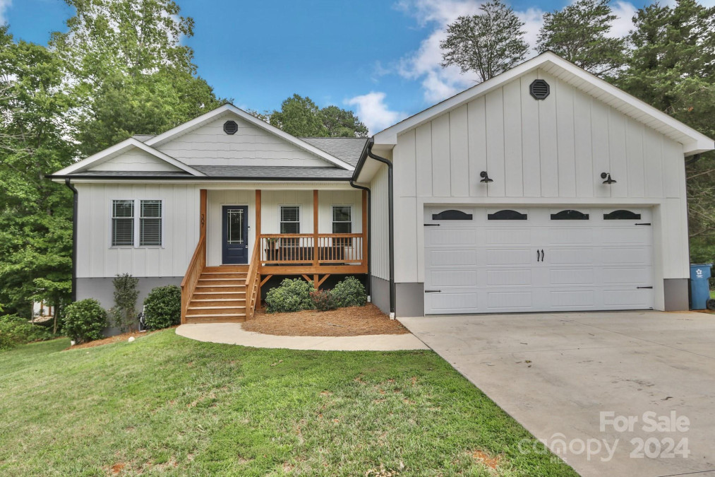 307 Cleary Ln Yadkinville, NC 27055