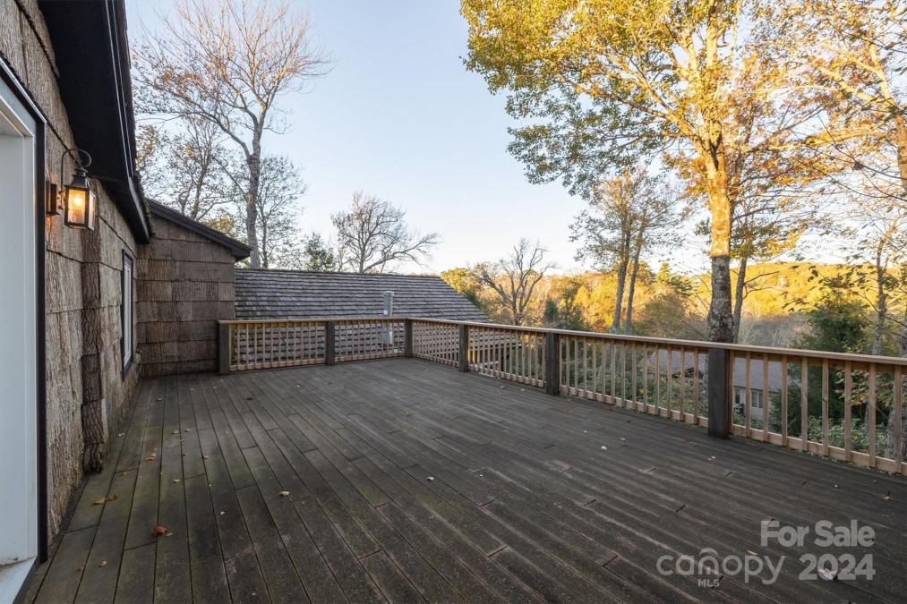 314 Mockingbird Ln Blowing Rock, NC 28605