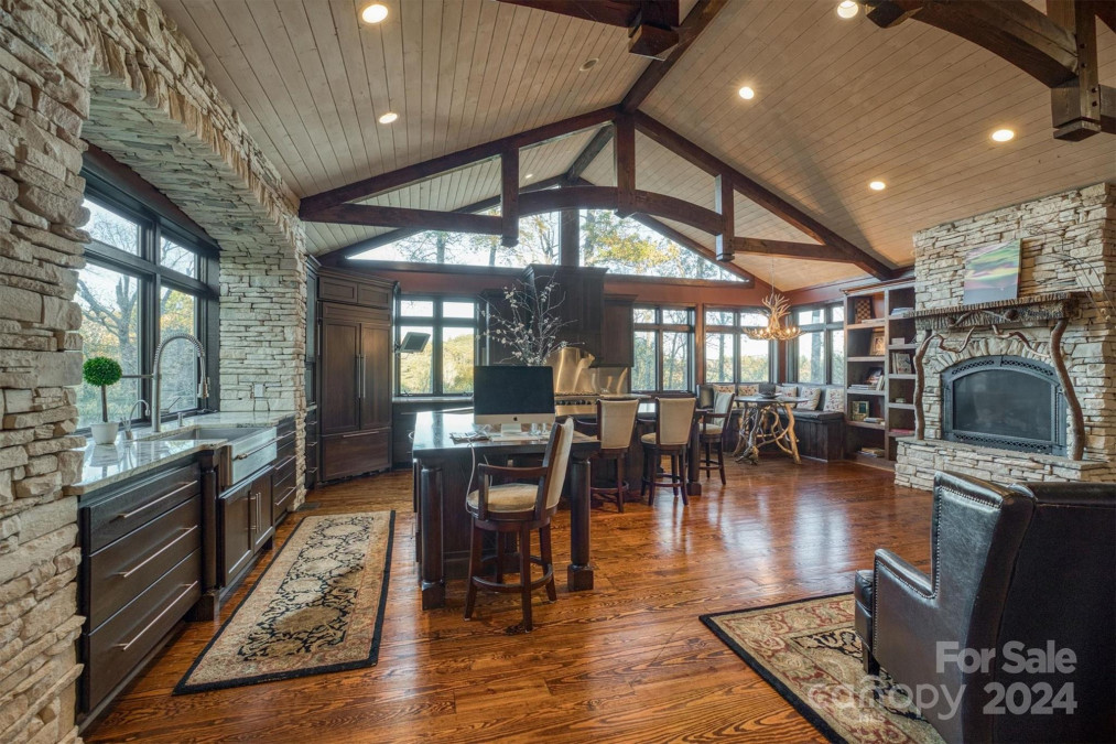 314 Mockingbird Ln Blowing Rock, NC 28605