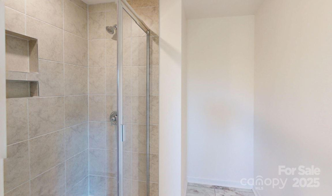 4057 Lawnview Dr Charlotte, NC 28269
