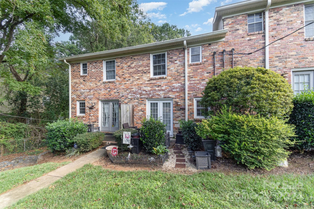 4337 Hathaway St Charlotte, NC 28211