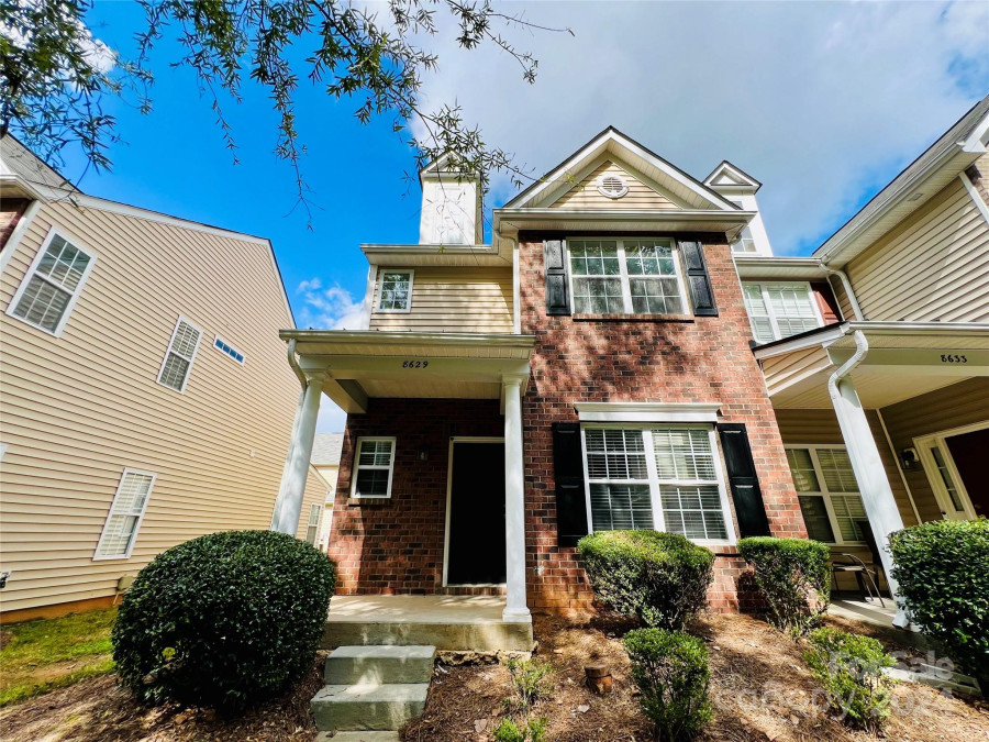 8629 Wandering Creek Way Charlotte, NC 28227