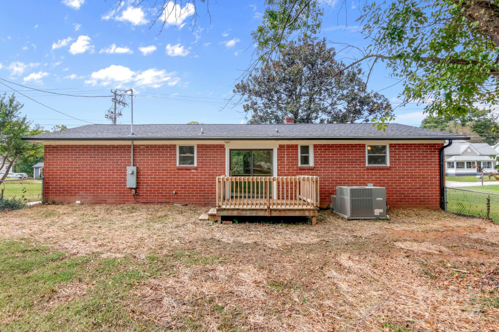 928 3rd St Spencer, NC 28159