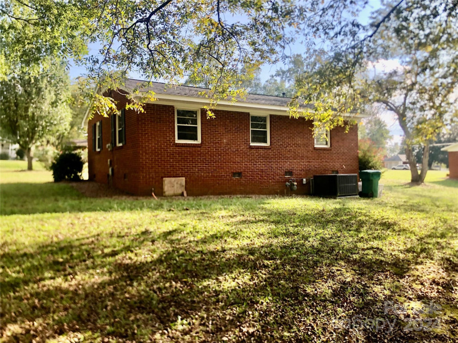 310 Miller St Jefferson, SC 29718