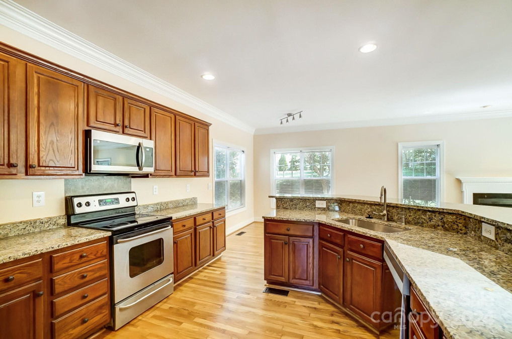 14137 Wild Elm Rd Charlotte, NC 28277