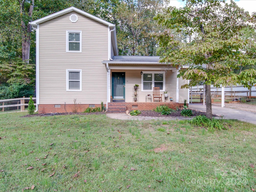 712 Amherst Ct China Grove, NC 28023