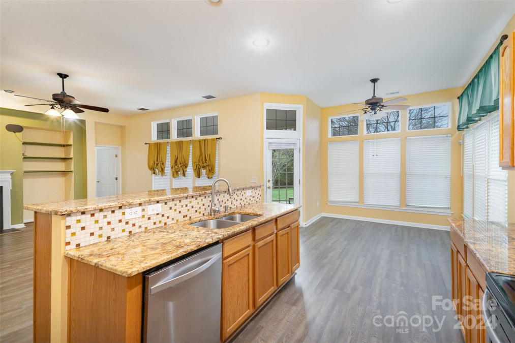 8511 Castledown Dr Huntersville, NC 28078