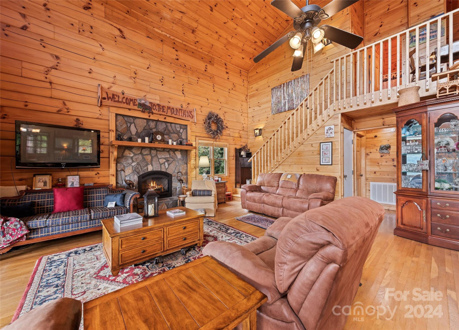 427 Cub Trl Maggie Valley, NC 28751