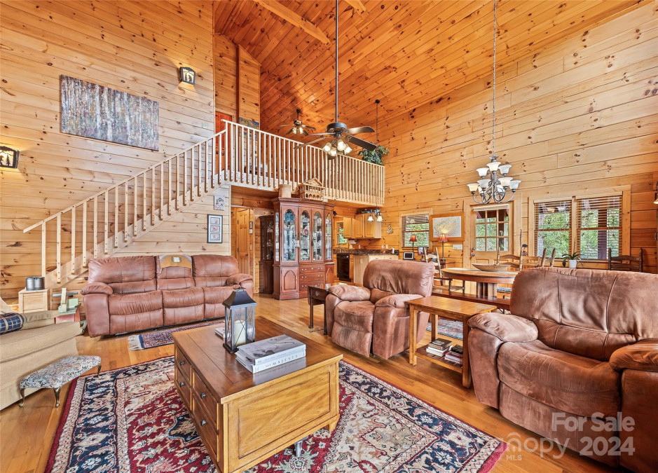 427 Cub Trl Maggie Valley, NC 28751