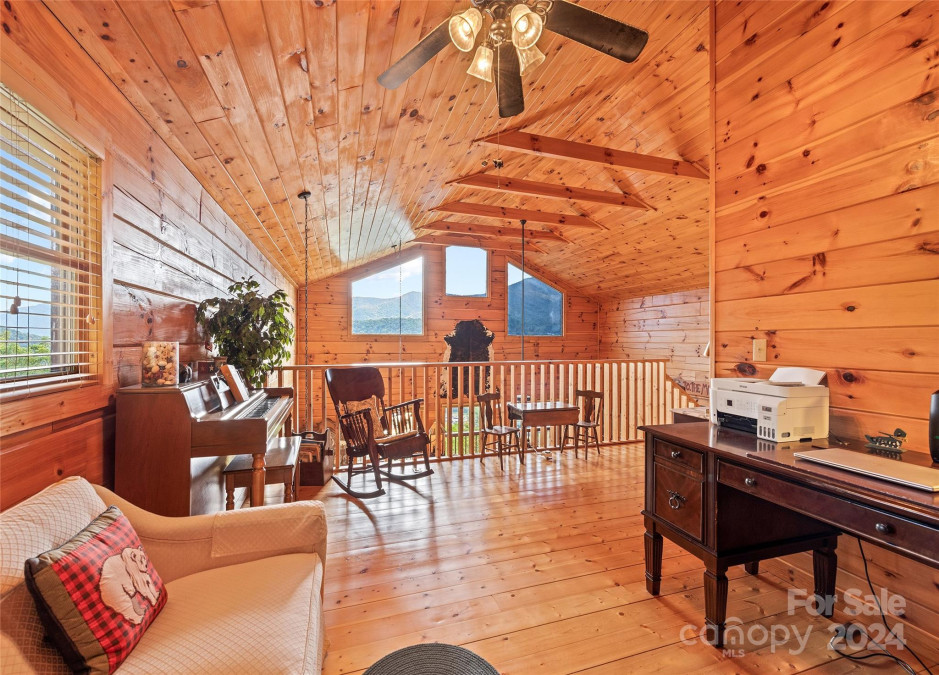 427 Cub Trl Maggie Valley, NC 28751