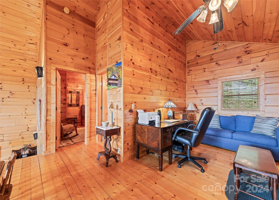 427 Cub Trl Maggie Valley, NC 28751