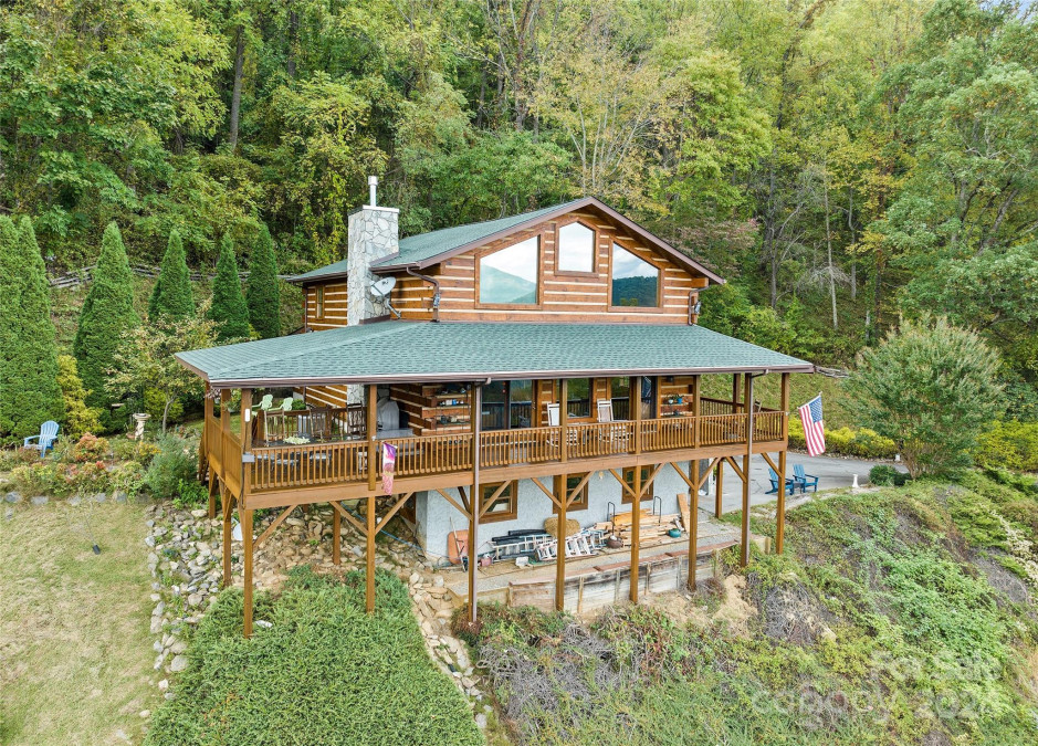 427 Cub Trl Maggie Valley, NC 28751