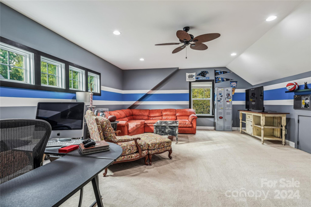 10268 Vanguard Pw Huntersville, NC 28078