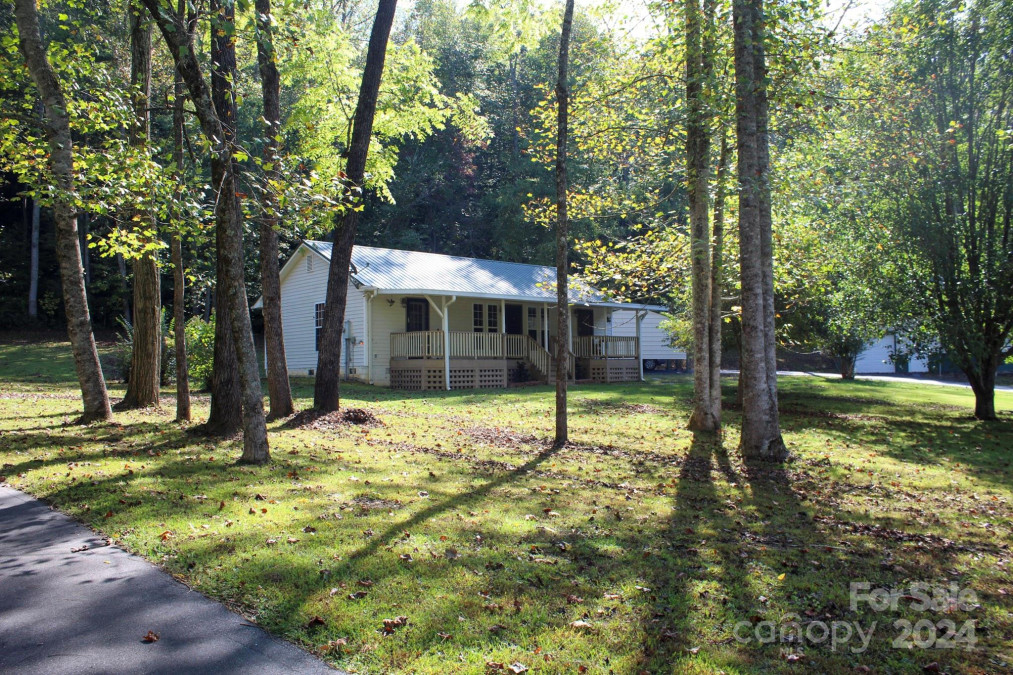 63 Wheat Field Rd Franklin, NC 28734