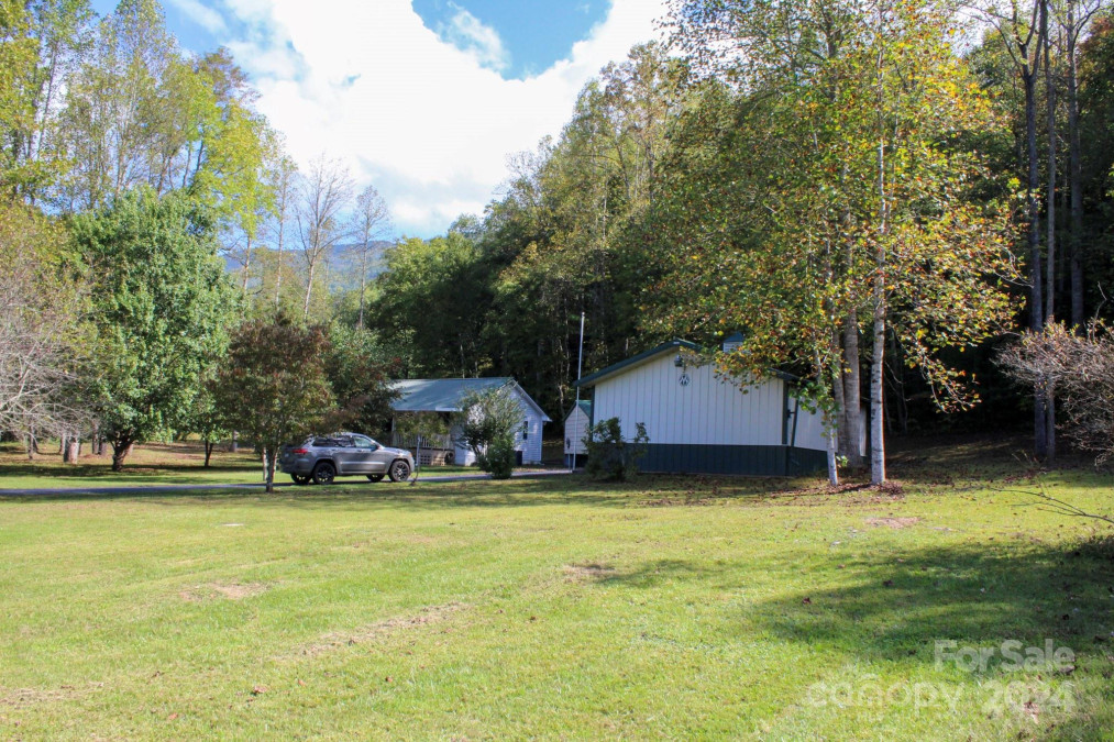 63 Wheat Field Rd Franklin, NC 28734