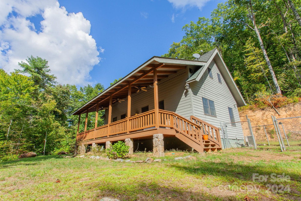 1315 Big Snowbird Rd Robbinsville, NC 28771