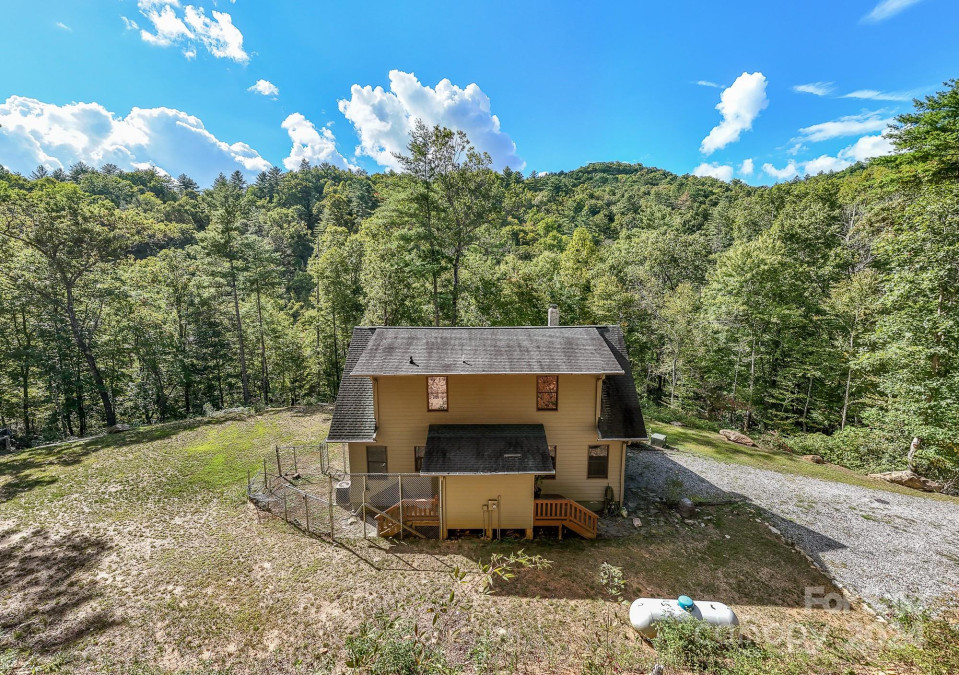 1315 Big Snowbird Rd Robbinsville, NC 28771