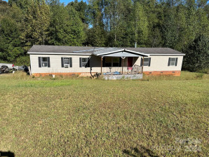 136 Fox Hill Dr Kingstown, NC 28150