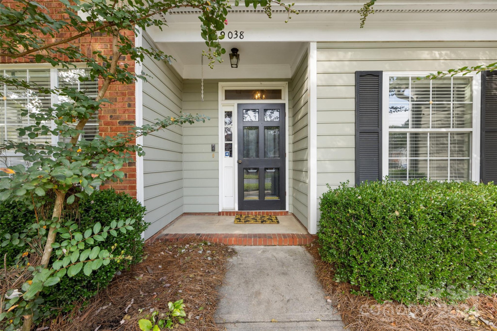 9038 Twilight Hill Ct Charlotte, NC 28277