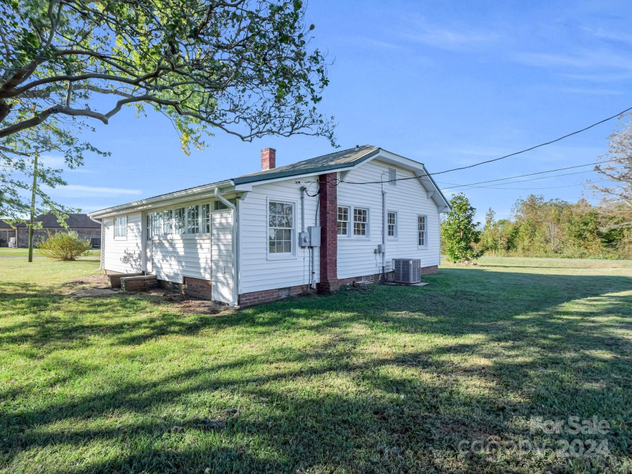 574 Cat Square Rd Lincolnton, NC 28092