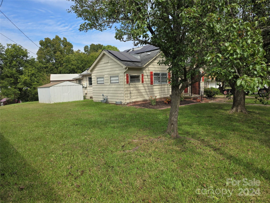 1003 Michigan St Kannapolis, NC 28083