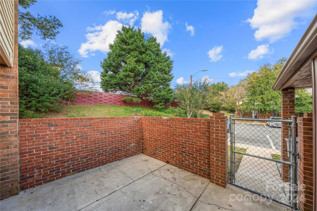 4764 Old Lantern Way Charlotte, NC 28212