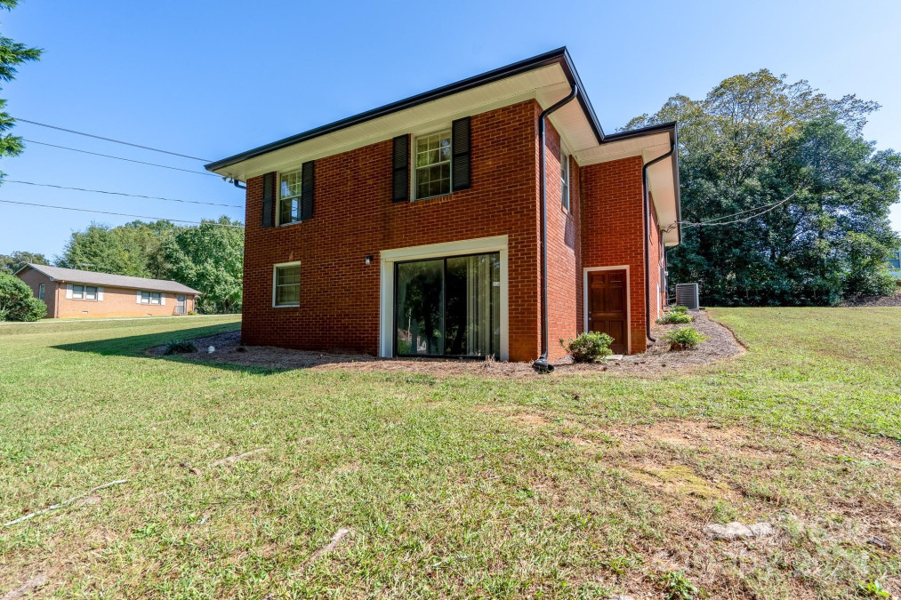 219 Summit St Norwood, NC 28128