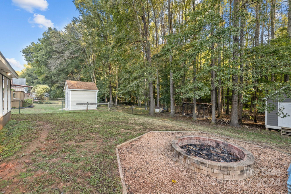 205 Stratford Dr Indian Trail, NC 28079