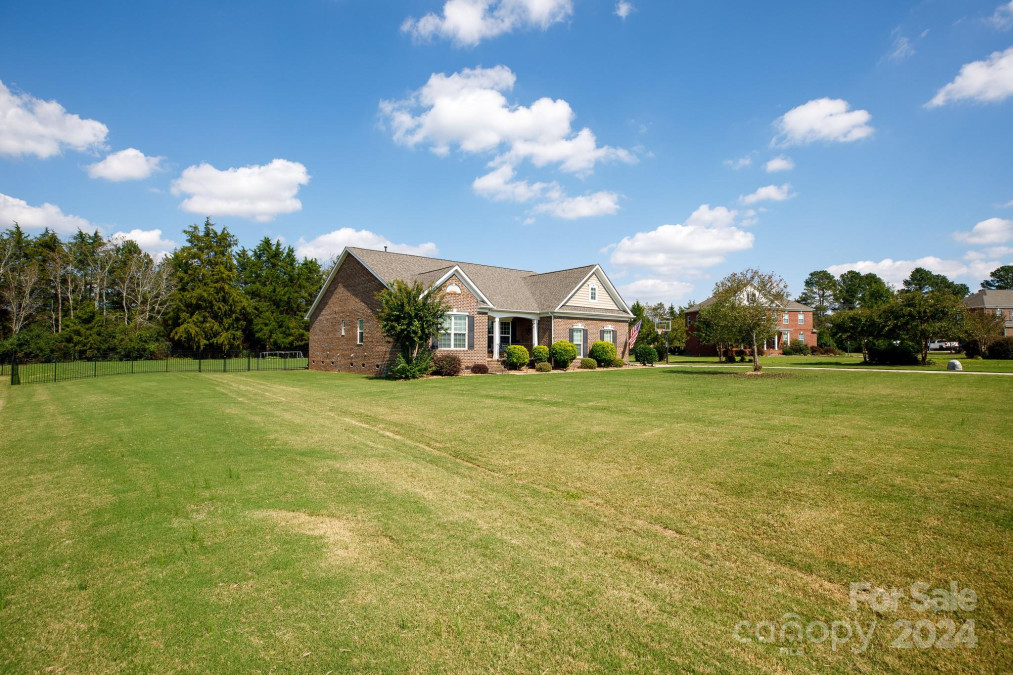 2069 Belle Regal Cir Rock Hill, SC 29732