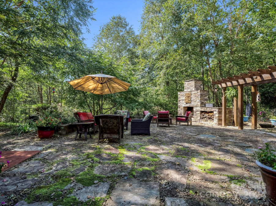 167 Trails End Lake Lure, NC 28746