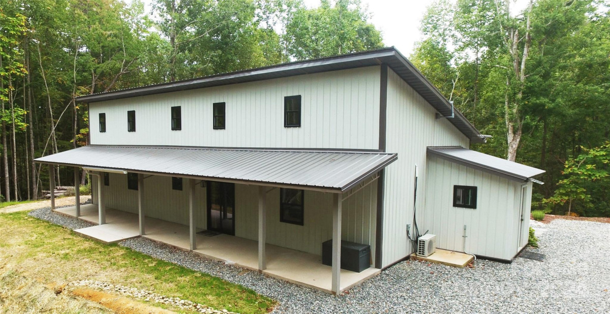 522 Indian Trail Rd Hot Springs, NC 28743